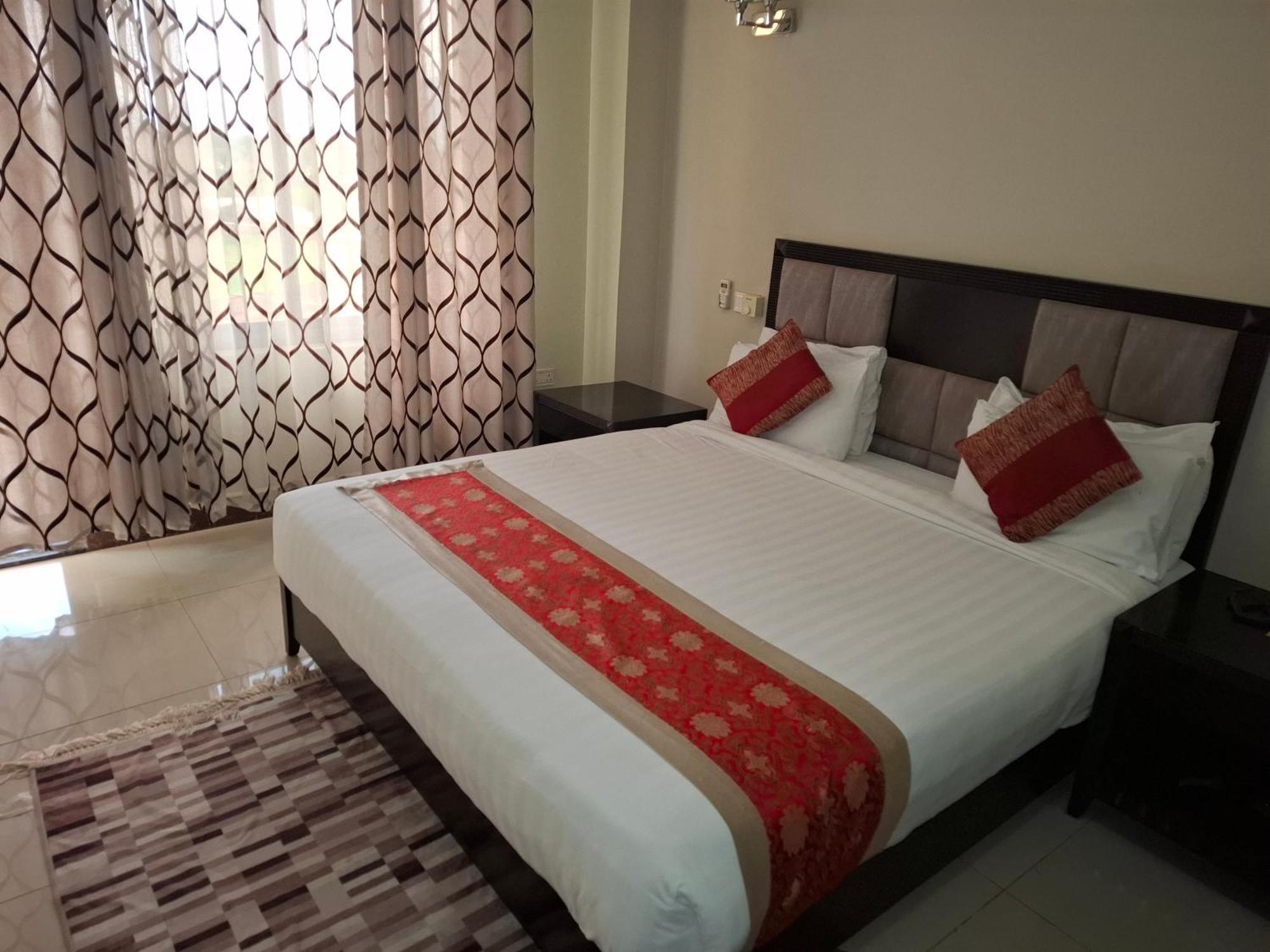 Flomi Hotel Morogoro エクステリア 写真