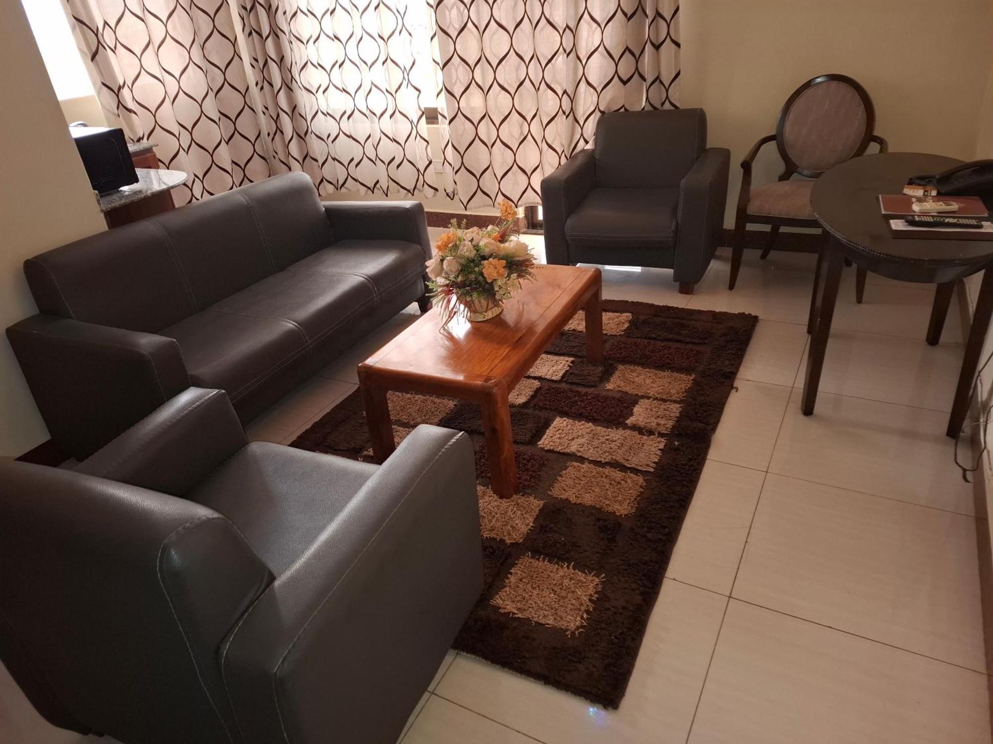 Flomi Hotel Morogoro エクステリア 写真