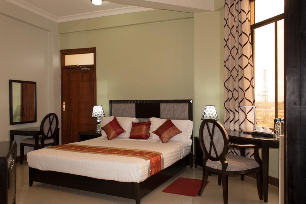Flomi Hotel Morogoro エクステリア 写真