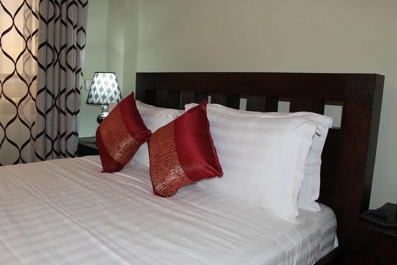 Flomi Hotel Morogoro エクステリア 写真