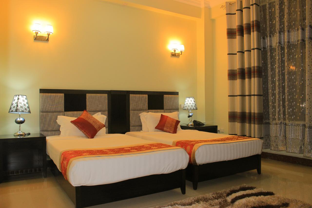 Flomi Hotel Morogoro エクステリア 写真